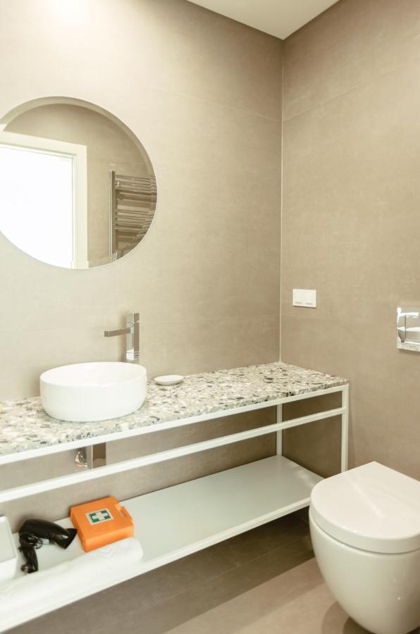 Trindade 19 Apartments - 1B Aragones Lisbona Esterno foto
