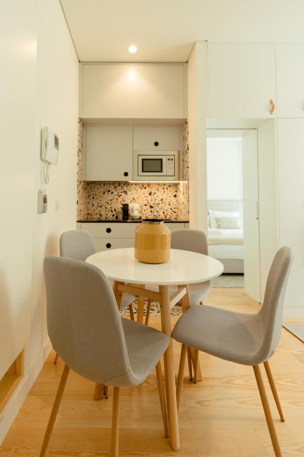 Trindade 19 Apartments - 1B Aragones Lisbona Esterno foto